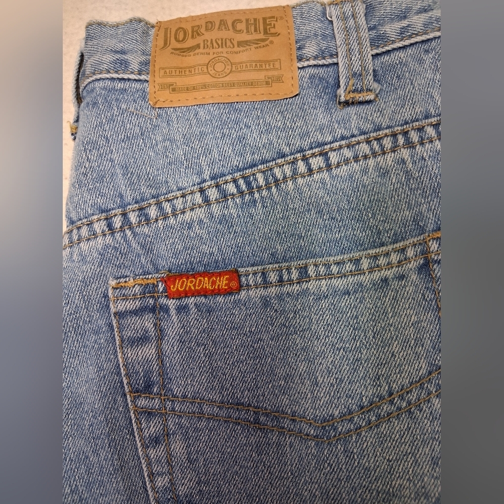 Jordache Relaxed Fit Blue Jeans - Picture 2 of 7